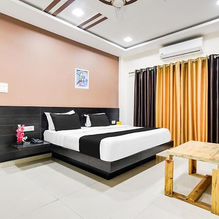 Super Collection O Indore Near Omax City 1 Kanadiya 외부 사진
