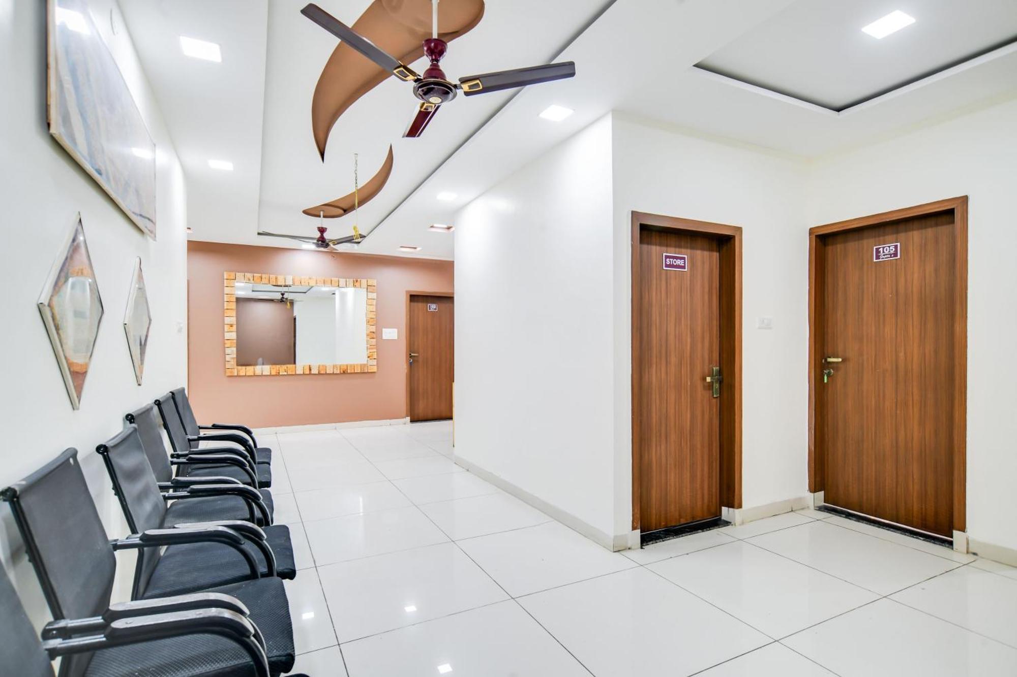 Super Collection O Indore Near Omax City 1 Kanadiya 외부 사진