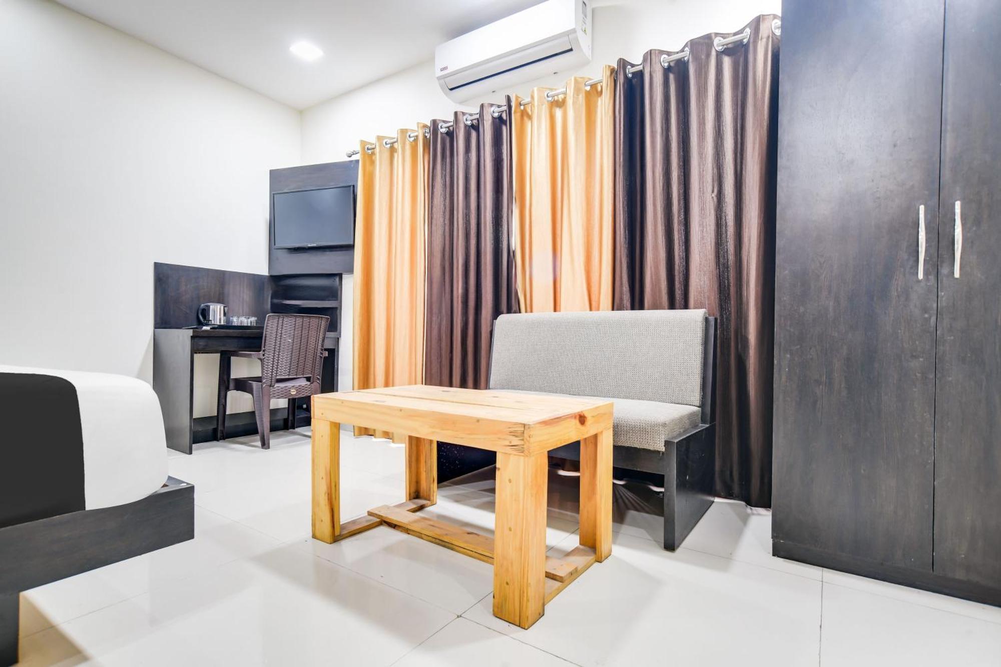 Super Collection O Indore Near Omax City 1 Kanadiya 외부 사진